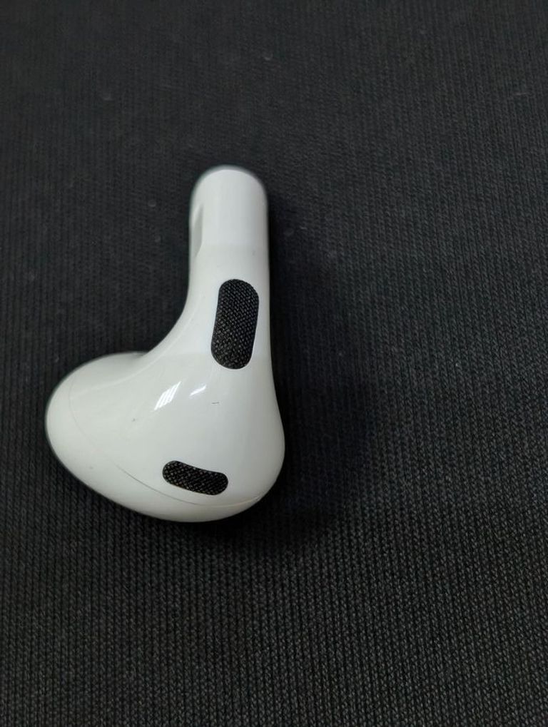 Дешево Apple airpods 3rd generation з ломбарду
