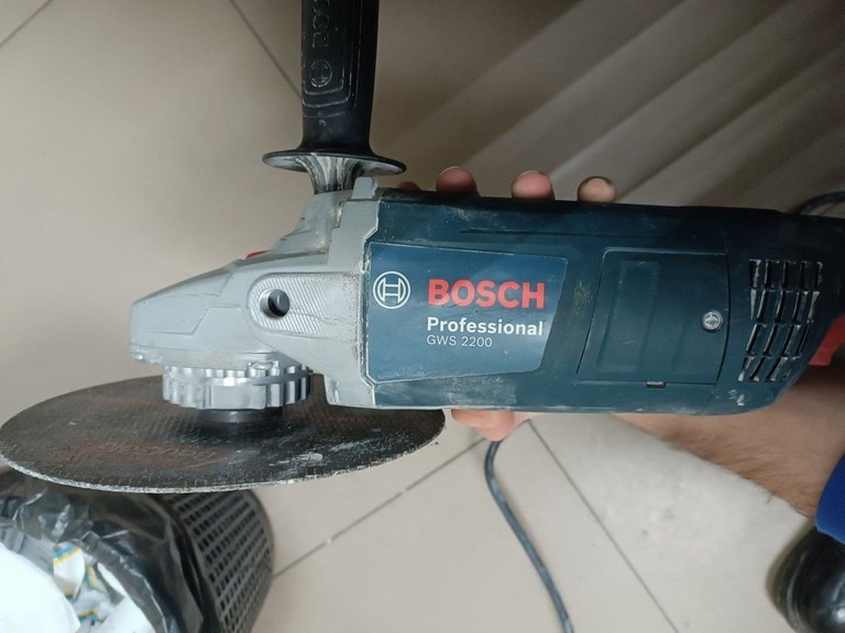 Оголошення Bosch gws 2200 Б/У