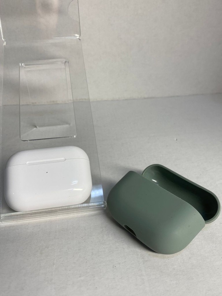 Объявление Apple airpods pro 2nd generation with magsafe charging case usb-c Б/У