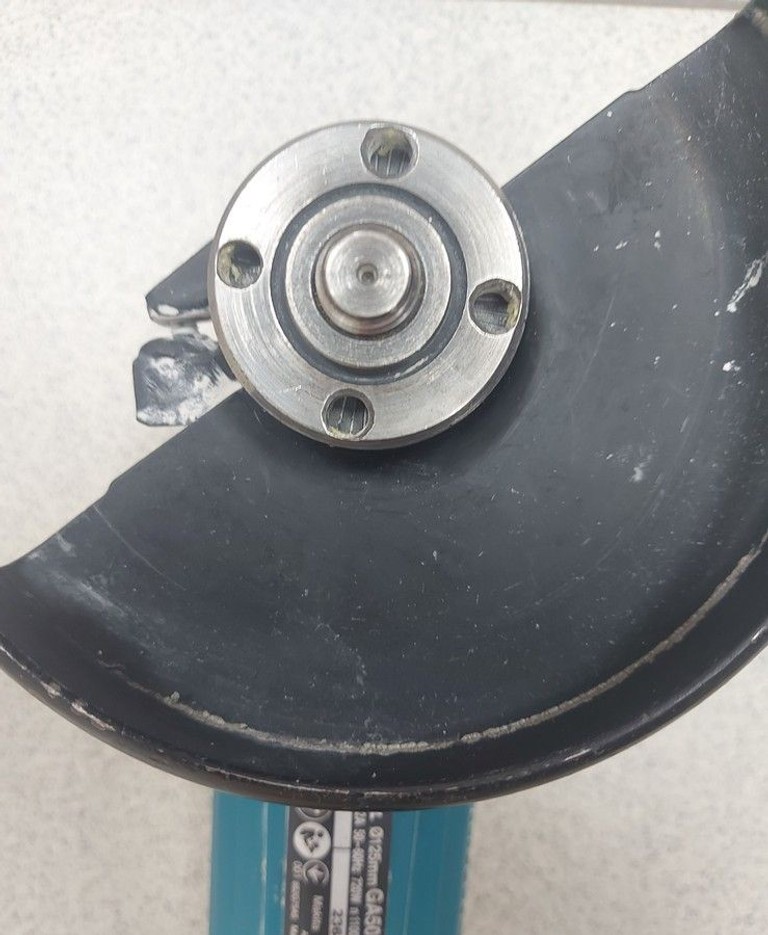 Дешево Makita GA5030 з ломбарду