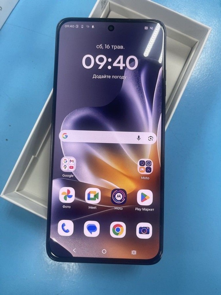 Купить Motorola Edge 60 Neo 12/256 Grisaille (PBA80009) Б/У