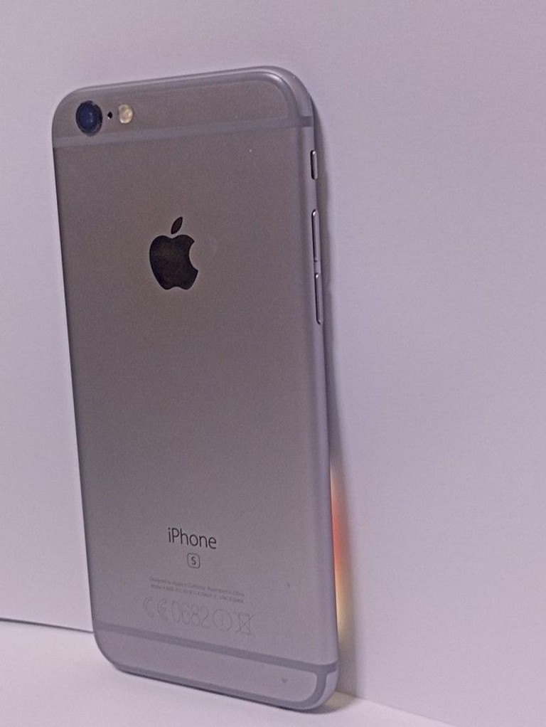 Дешево Apple iphone 6s 16gb з ломбарду