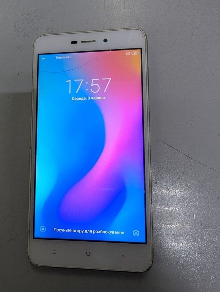 Купити Xiaomi redmi 4a 2/32gb Б/У