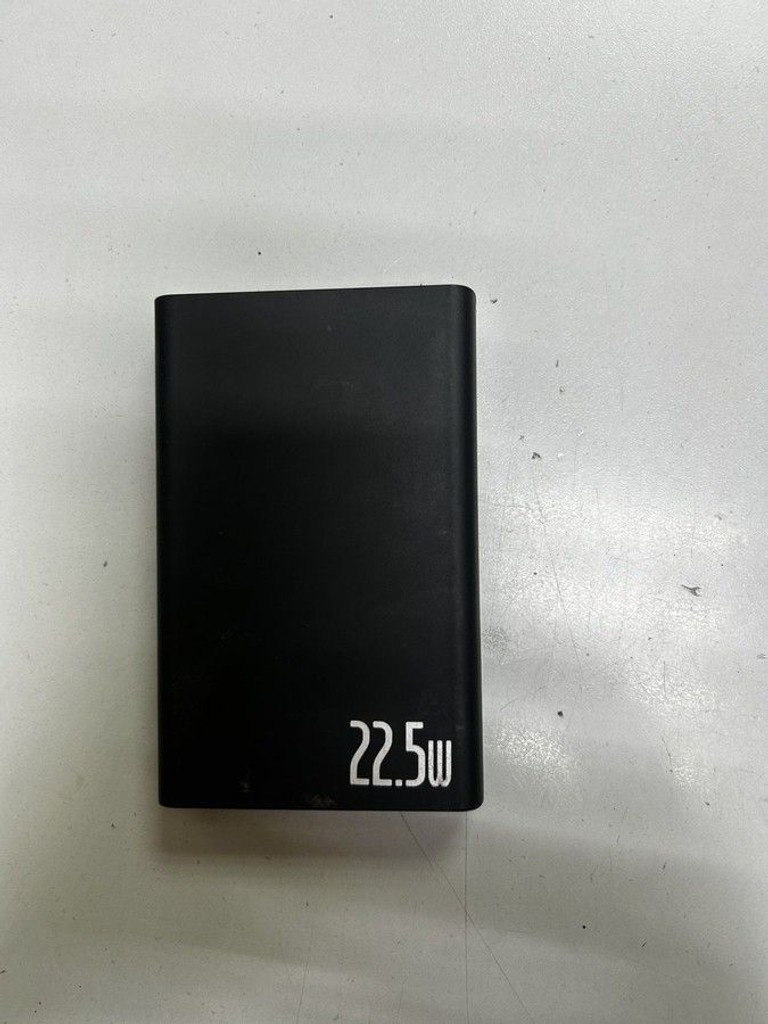 Купить Proove hyper flux plus 22.5w 10000mah Б/У