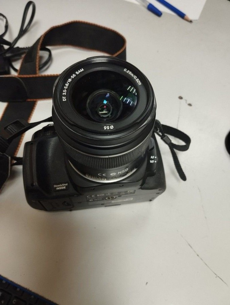 Дешиво Sony alpha dslr-a230 sony sal1855 dt 3.5-5.6/18-55 sam с ломбарда
