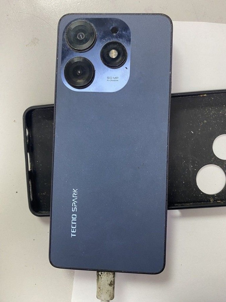 Дешево Tecno spark 10 pro 8/256gb з ломбарду