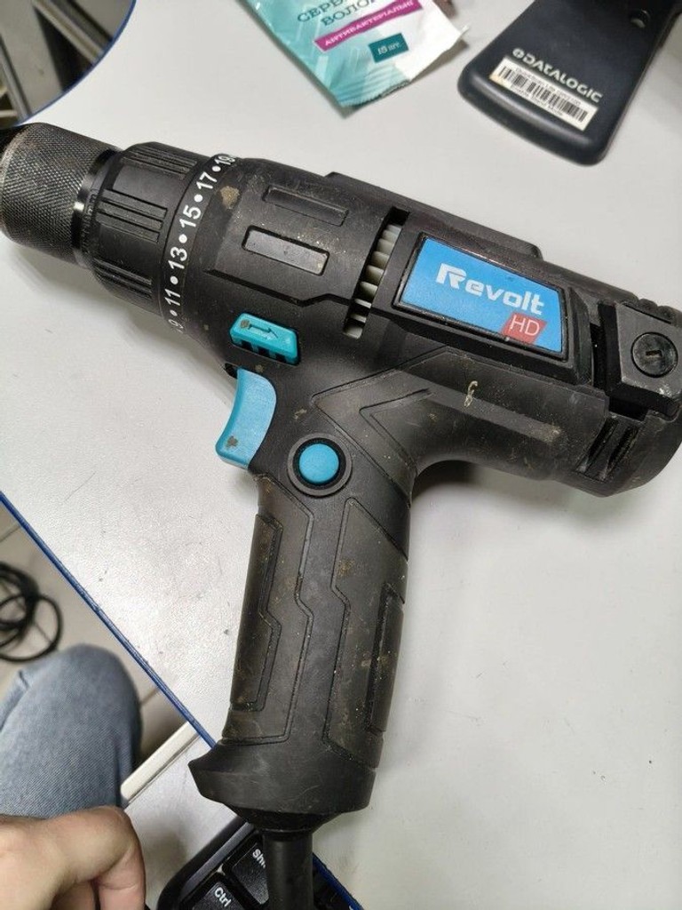 Оголошення Revolt ES-980HD Б/У