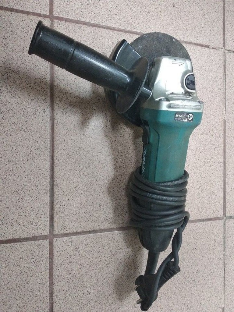 Дешево Makita GA5030 з ломбарду