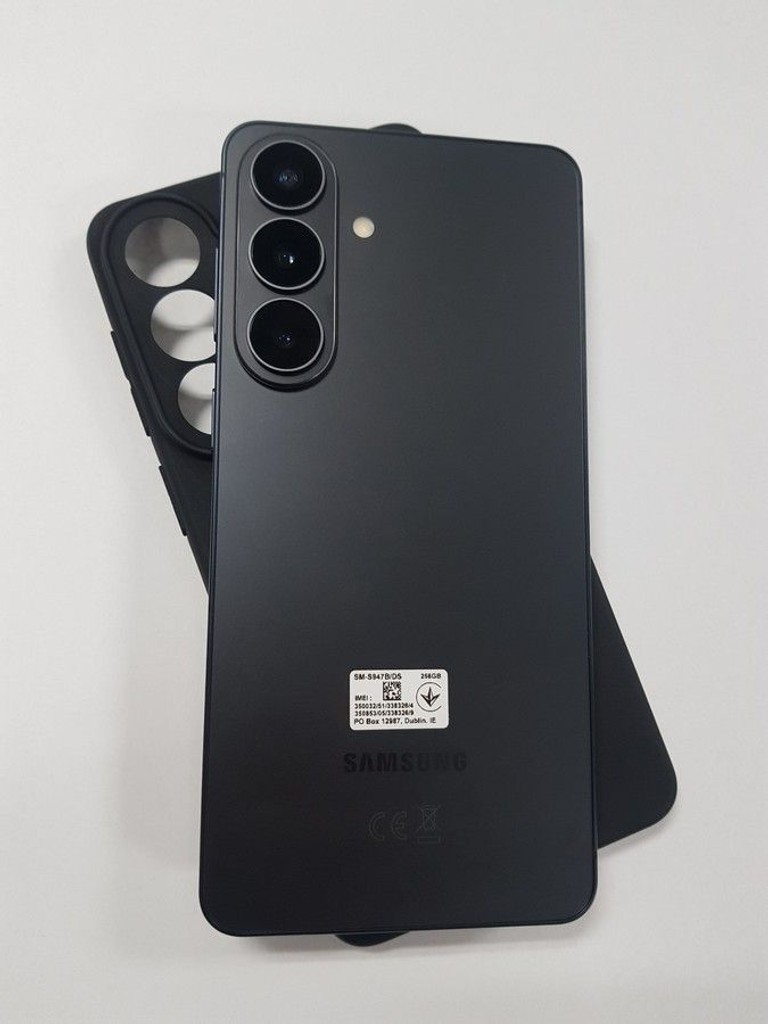Купити Samsung galaxy s26 12/256gb Б/У