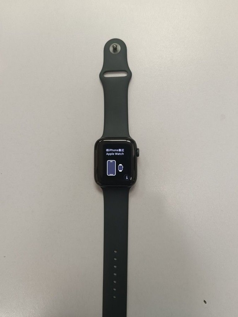 Дешево Apple watch se 3 gps 44mm alu. case з ломбарду