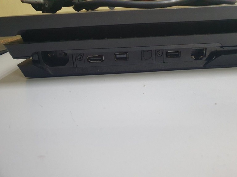 Дешево Sony playstation 4 pro 1tb з ломбарду