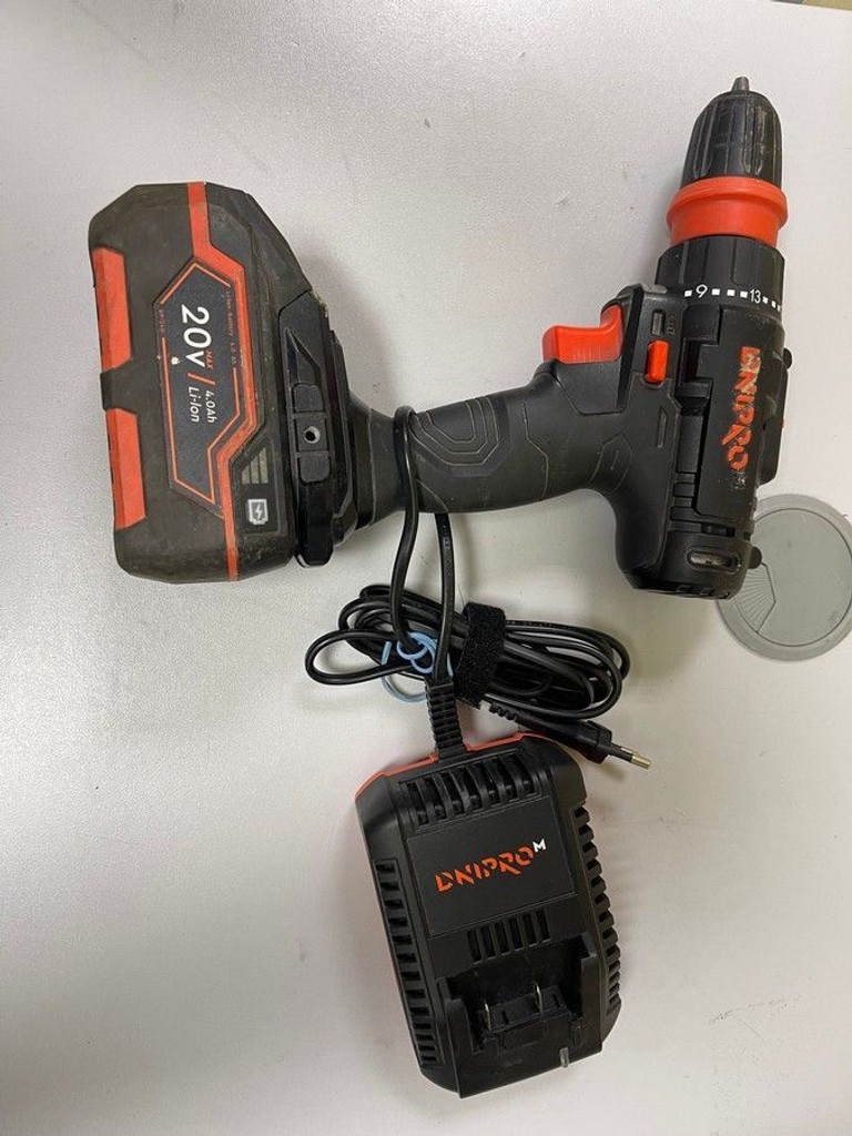 Дешево Dnipro-M cd-12cx compact з ломбарду