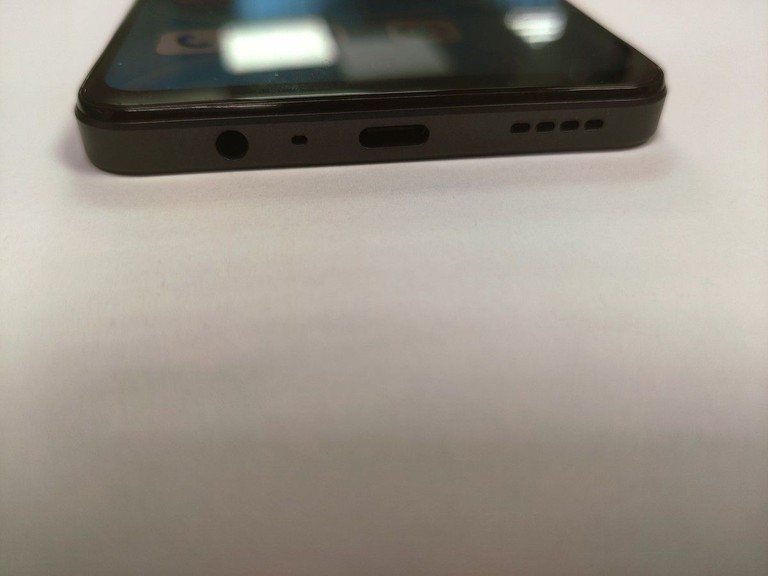 Дешиво Realme Note 80 4/128GB Storm Black с ломбарда