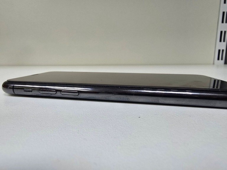 Apple iphone 11 pro 256gb Код:01-201171660. Изображение 6