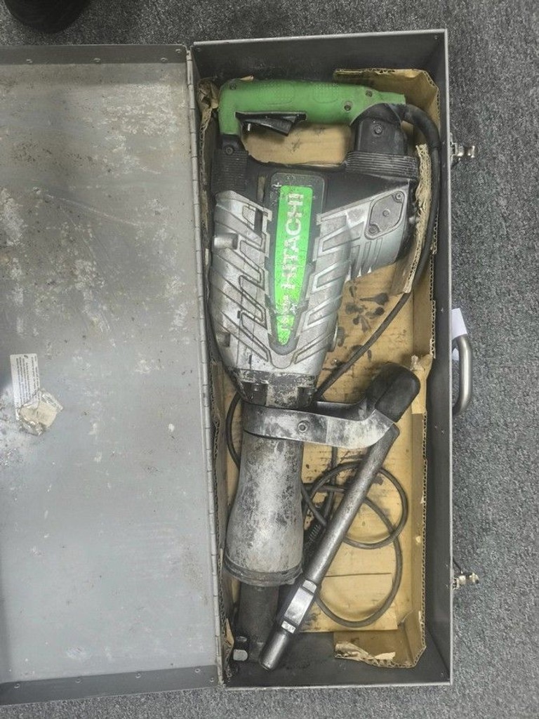 Дешево Hitachi H65SB2 з ломбарду