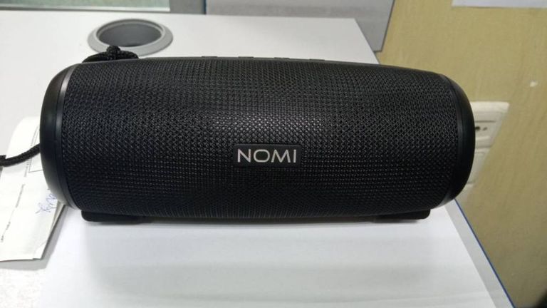 Nomi bt 526 play2