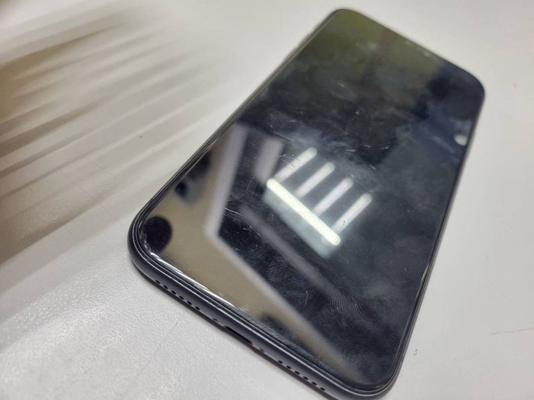 Apple iphone 11 64gb Код:01-200211898. Зображення 6