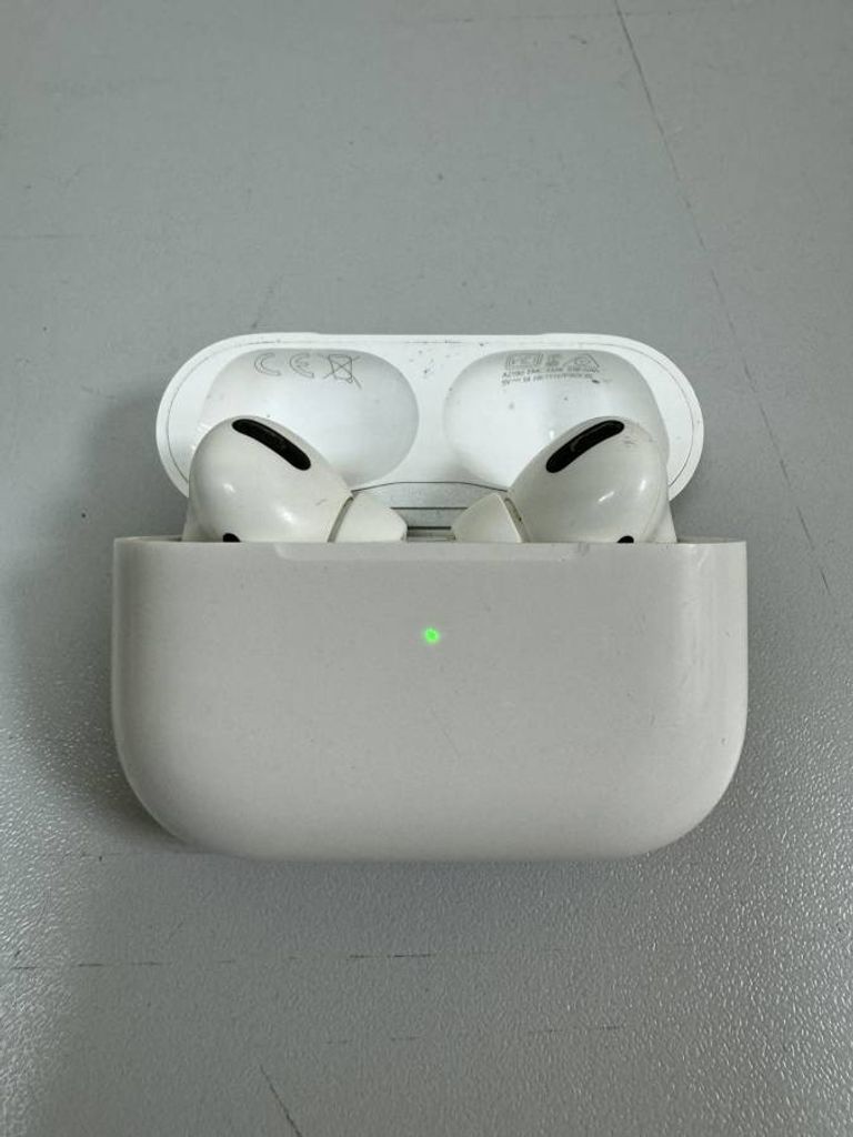 Apple AirPods Pro (MWP22)