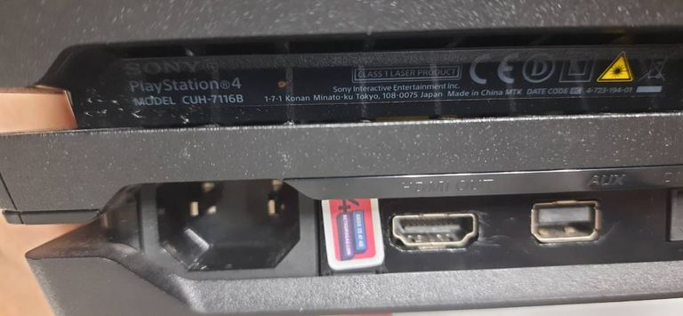 Розпродаж Sony playstation 4 pro 1tb + 2 джойстика, продавець Техноскарб