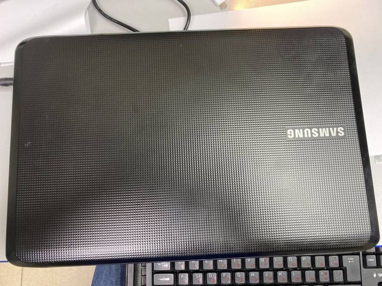 Оголошення Samsung єкр. 15,5/ pentium core duo t4300 2,1ghz /ram2gb/ hdd250gb/ gf 320m Б/У
