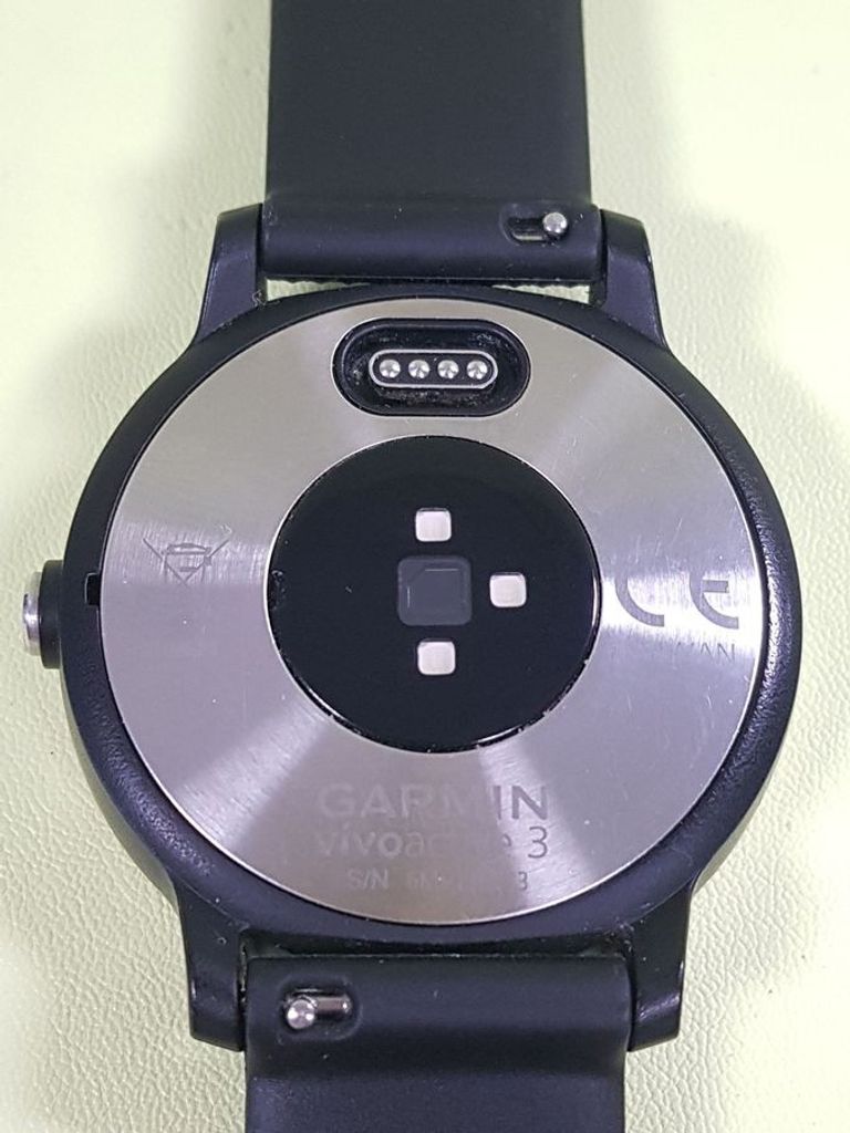 Дешиво Garmin vivoactive 3 с ломбарда