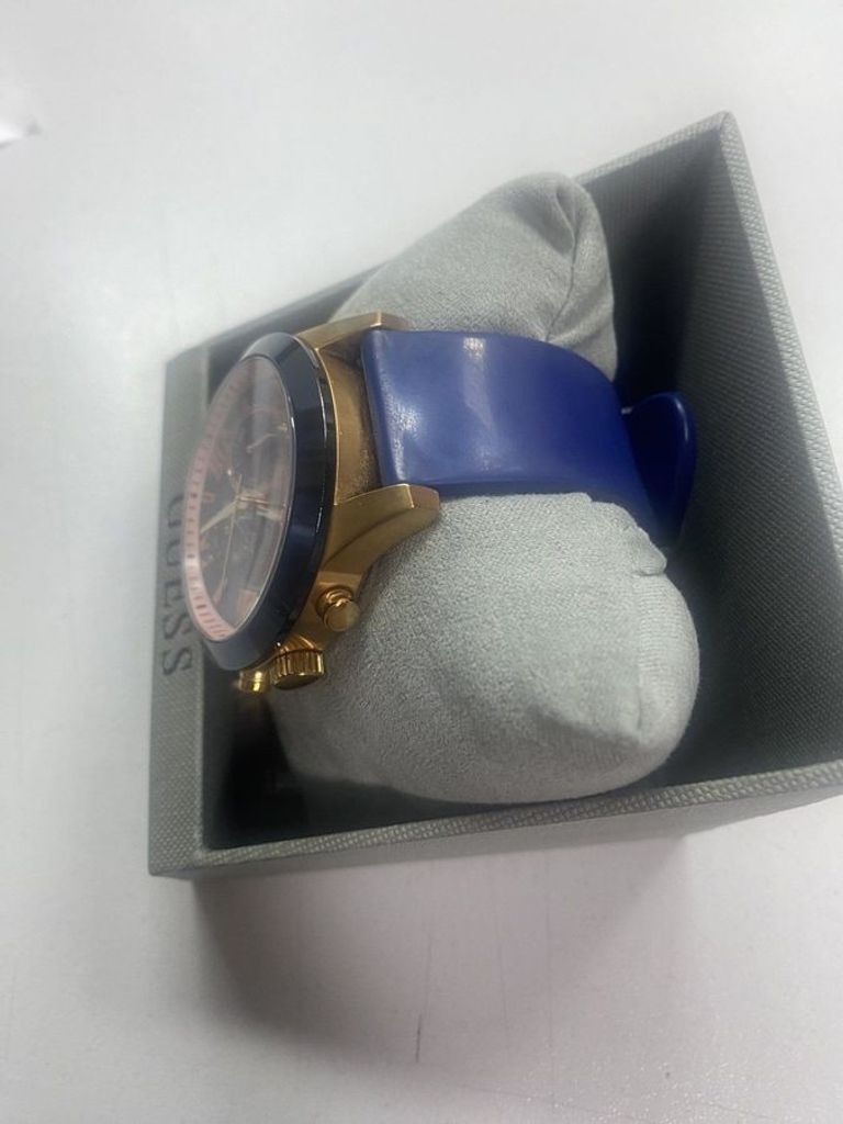 Оголошення Guess w1055g2 Б/У