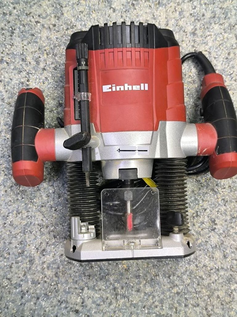 Купити Einhell TC-RO 1155 E  Б/У