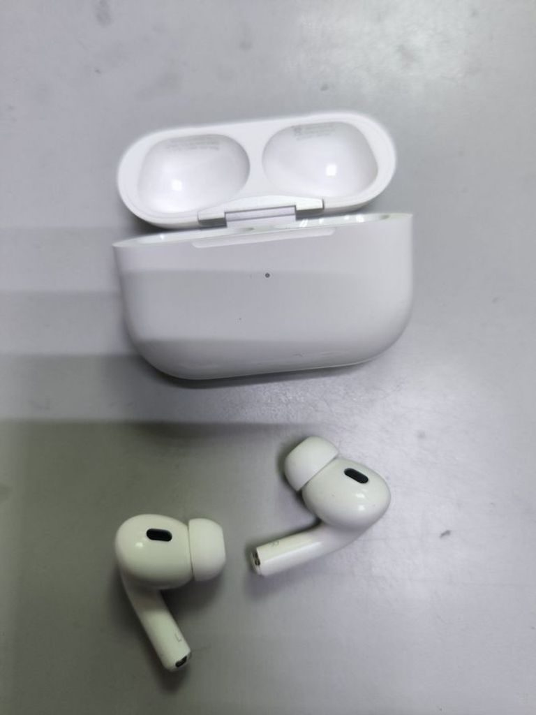 Объявление Apple airpods pro 2nd generation with magsafe charging case usb-c Б/У
