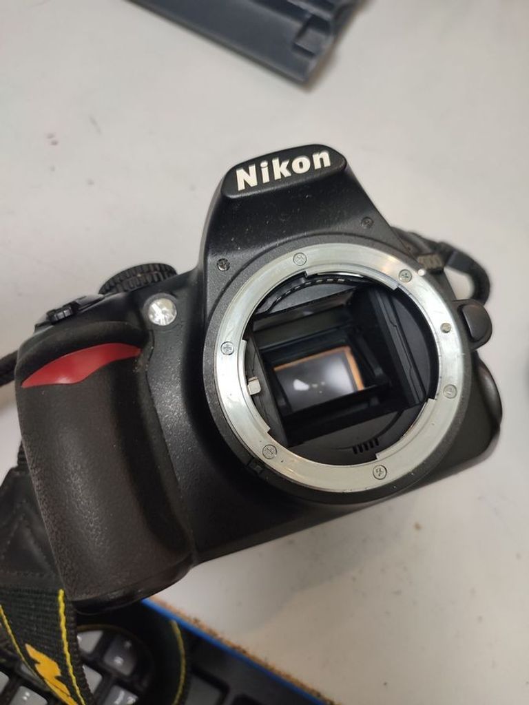 Nikon d3100 kit / af-s nikkor 18-55mm f:3,5-5,6g vr dx Код:01-200744864. Изображение 5