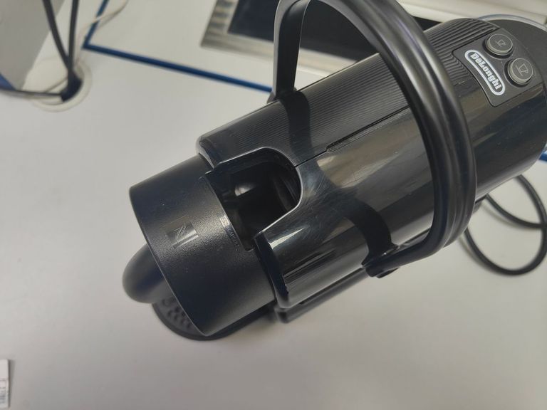 Дешево Delonghi Nespresso Inissia EN 80.B з ломбарду