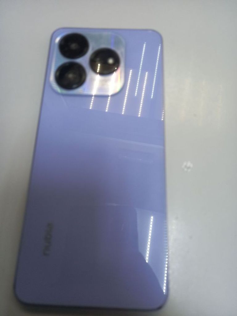 Дешиво Zte Nubia V60 Design 6/256GB Blue с ломбарда