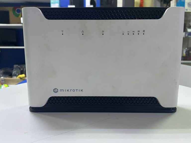 Дешиво Mikrotik chateau lte6 с ломбарда