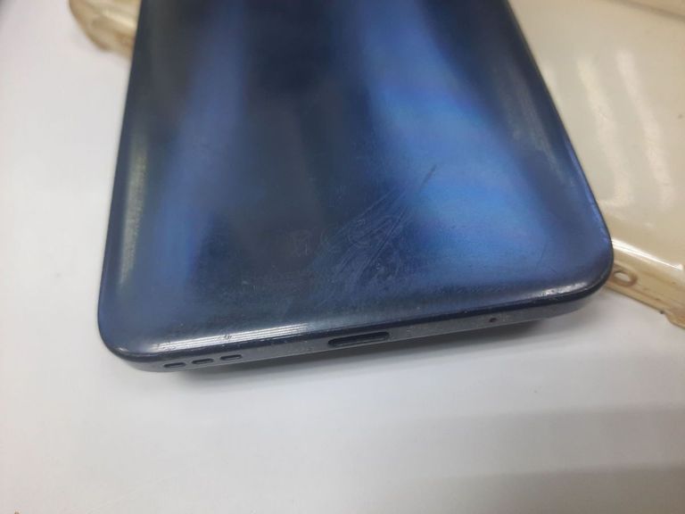 Оголошення Motorola moto e13 2/64gb Б/У