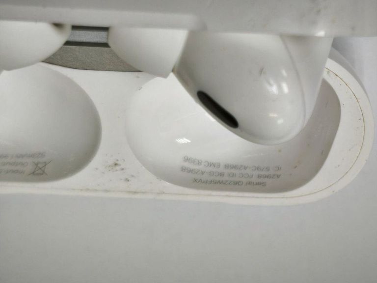 Apple airpods pro 2nd generation with magsafe charging case usb-c Код:01-200795684. Зображення 6