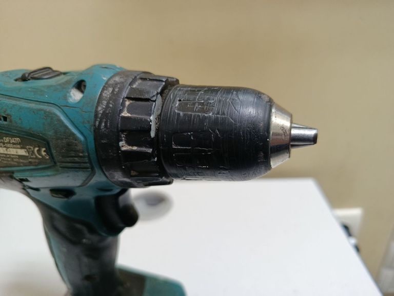 Makita df347d 2акб 1.5ah зп Код:01-200803262. Изображение 5