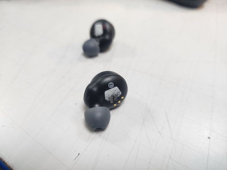 Дешиво Sony wf-c500 с ломбарда