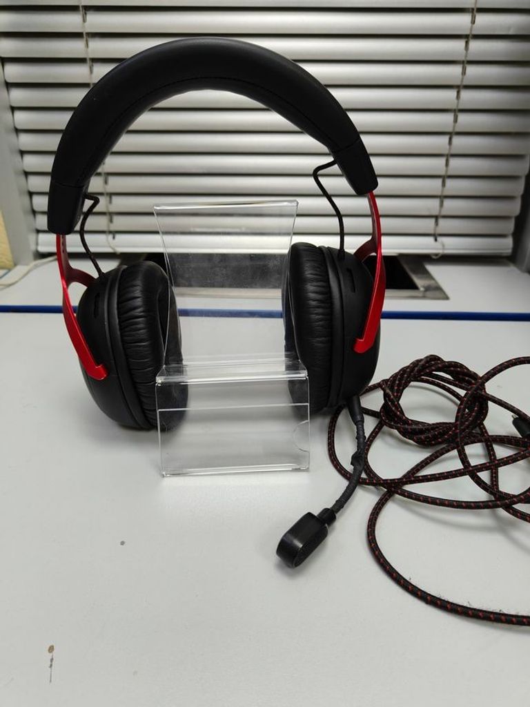 Купить Hyperx cloud iii Б/У