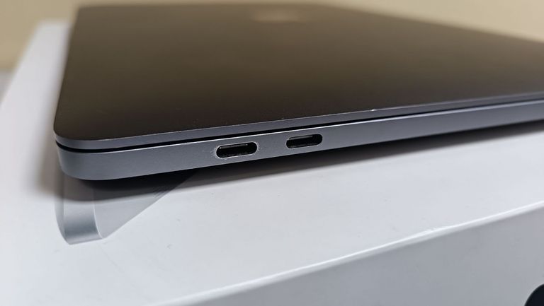 Apple macbook pro a2338 13.3 m2 10-gpu/ ram8gb / ssd256gb/ retina/ touchbar Код:01-200825596. Зображення 7