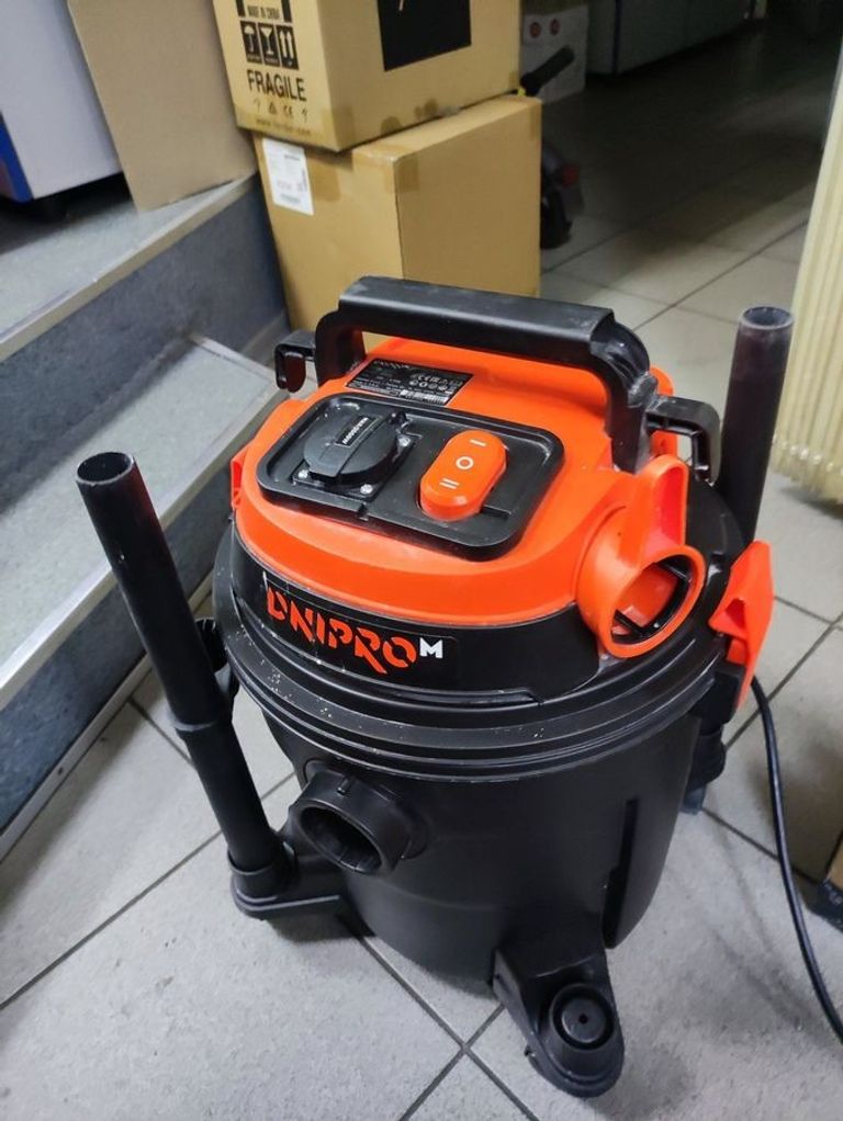 Дешево Dnipro-M vcw-20sa з ломбарду