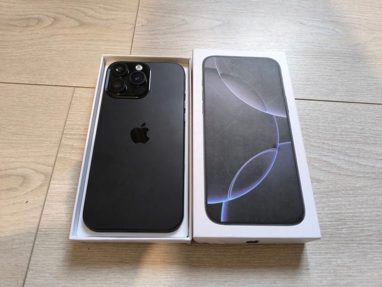 Купить Apple iPhone 16 Pro Max 512GB Black Titanium (MYX03) Б/У