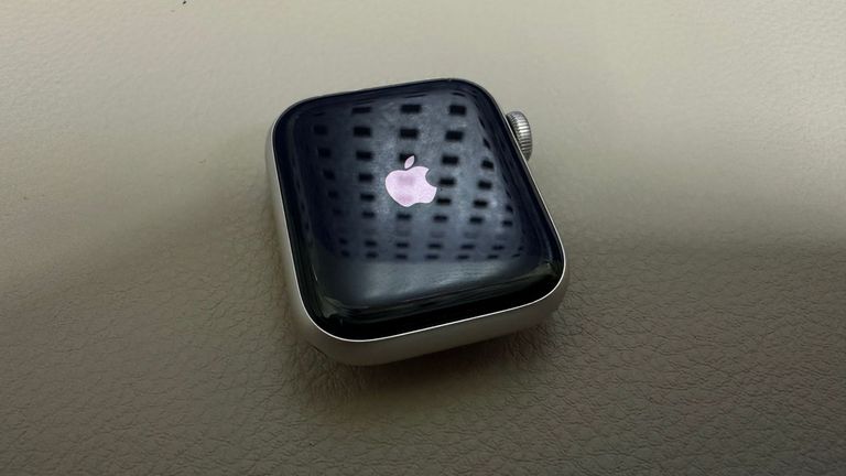 Объявление Apple watch se 2 gps 40mm aluminium case Б/У