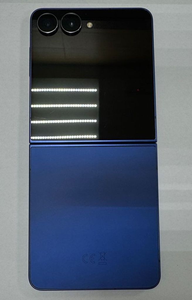 Розпродаж Samsung galaxy flip7 12/256gb, продавець Техноскарб