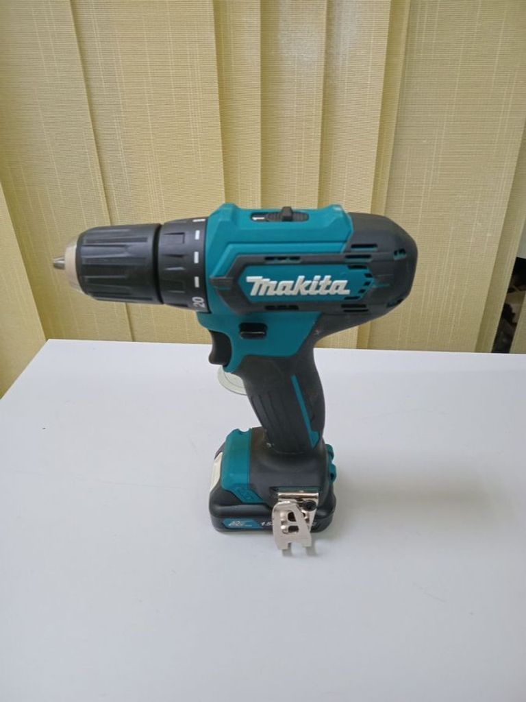 Оголошення Makita df333d 2акб 1.5ah зп Б/У