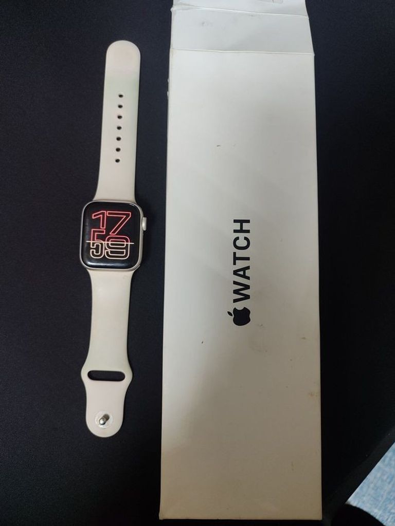 Купити Apple watch se 2 gps 40mm aluminium case Б/У