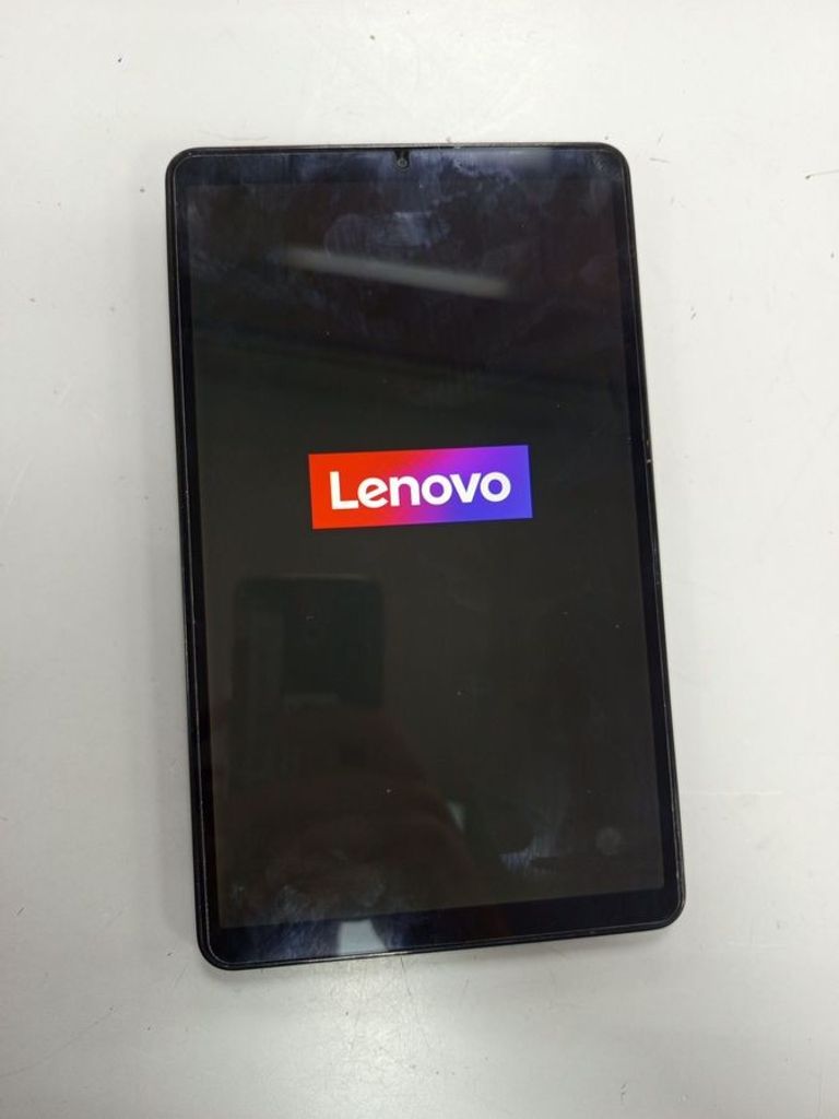 Купити Lenovo Tab One 4/128GB LTE Luna Gray + Clear Case (ZAF10098UA) Б/У