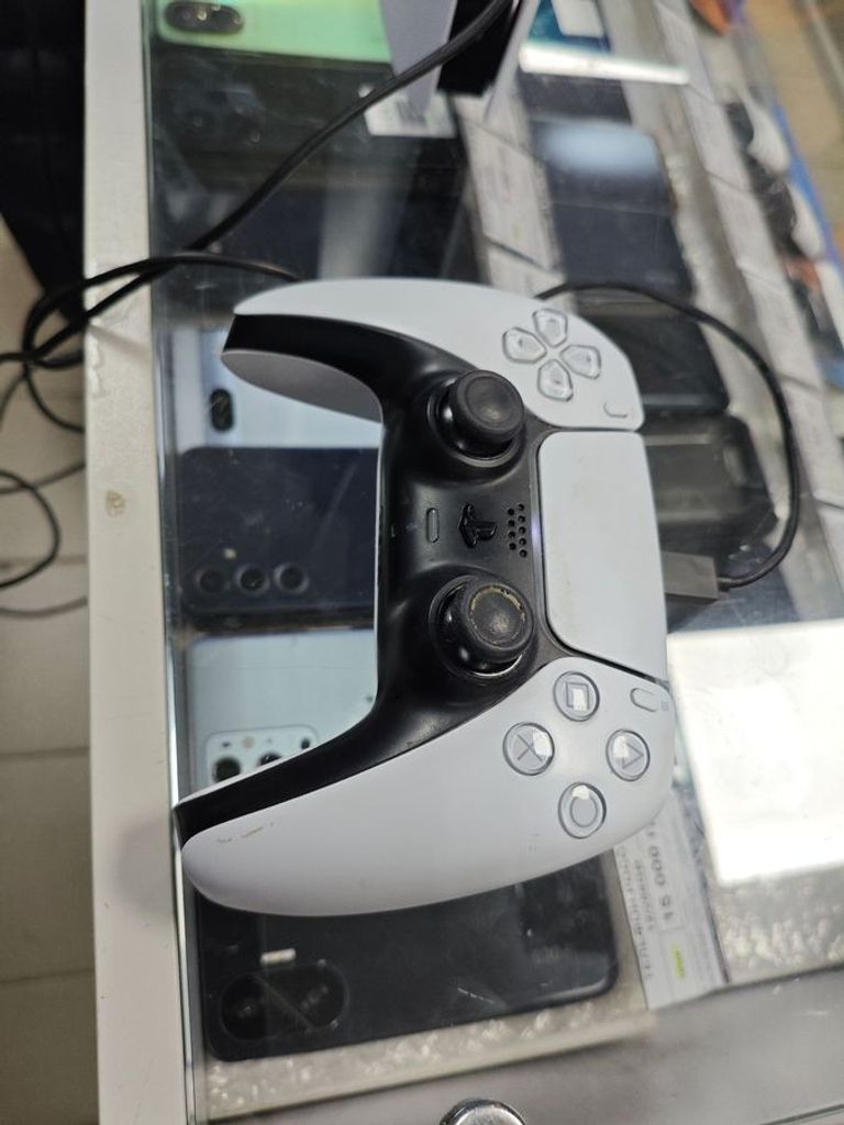 Sony PlayStation 5 Digital Edition 825GB Код:01-200876449. Зображення 16