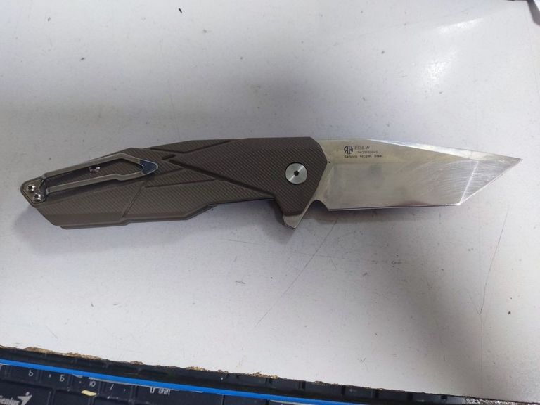 Дешиво Ruike P138-W с ломбарда