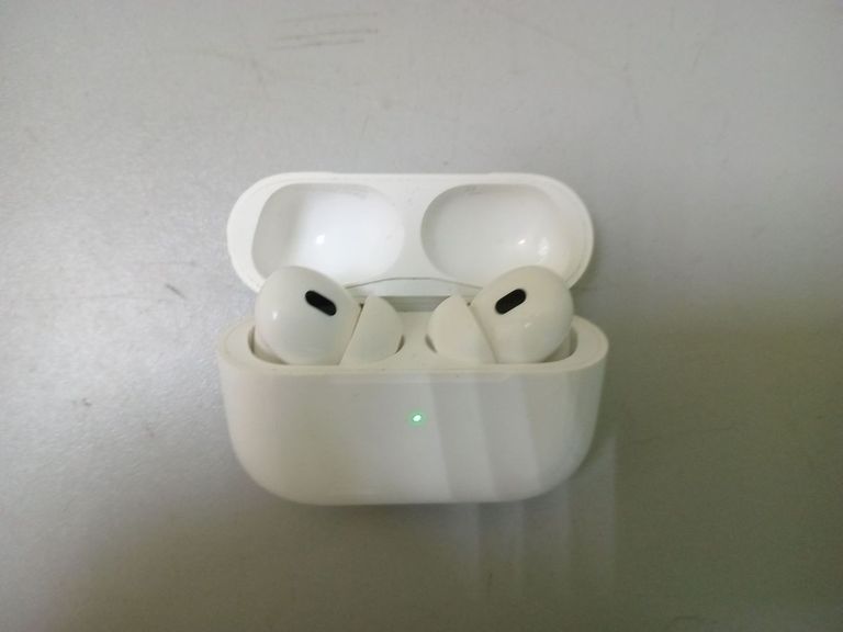 Купить Apple airpods pro 2nd generation with magsafe charging case usb-c Б/У