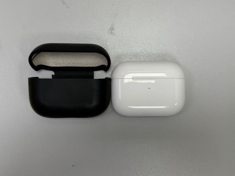 Купить Apple airpods pro 2nd generation with magsafe charging case usb-c Б/У