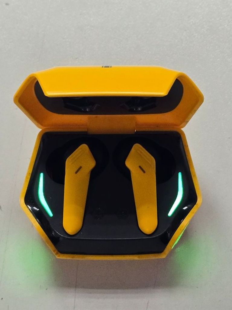 Купить Hoco s21 Б/У